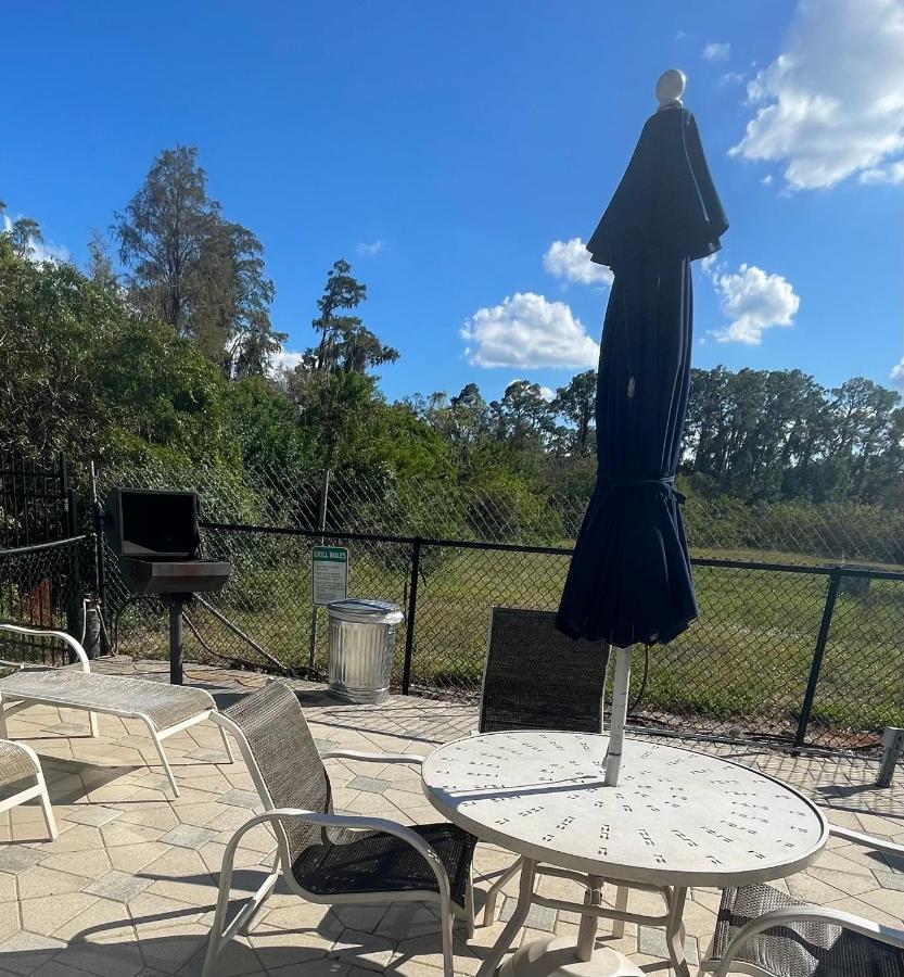 Disney Just 1 And A Quarter Mile Away, Blue Heron 1 Room 2 Bath,Amenities,6 Guests, Walk To Restaurants, No Fees At Check In Orlando Bagian luar foto