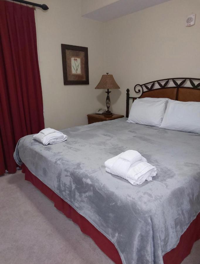 Disney Just 1 And A Quarter Mile Away, Blue Heron 1 Room 2 Bath,Amenities,6 Guests, Walk To Restaurants, No Fees At Check In Orlando Bagian luar foto