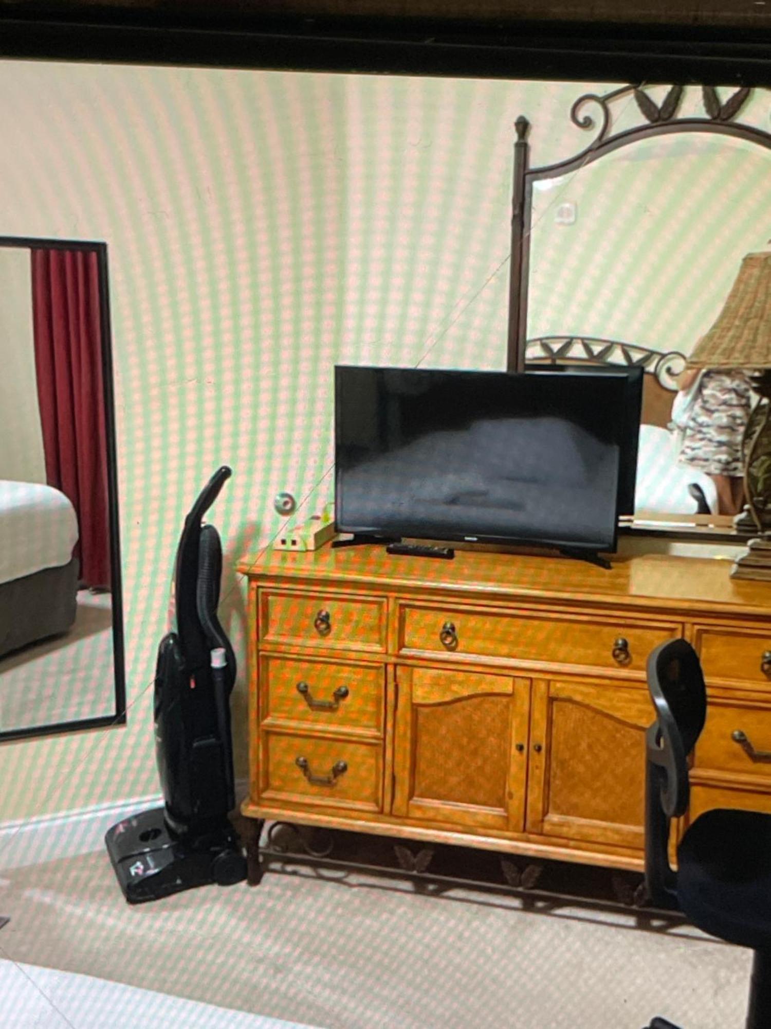 Disney Just 1 And A Quarter Mile Away, Blue Heron 1 Room 2 Bath,Amenities,6 Guests, Walk To Restaurants, No Fees At Check In Orlando Bagian luar foto